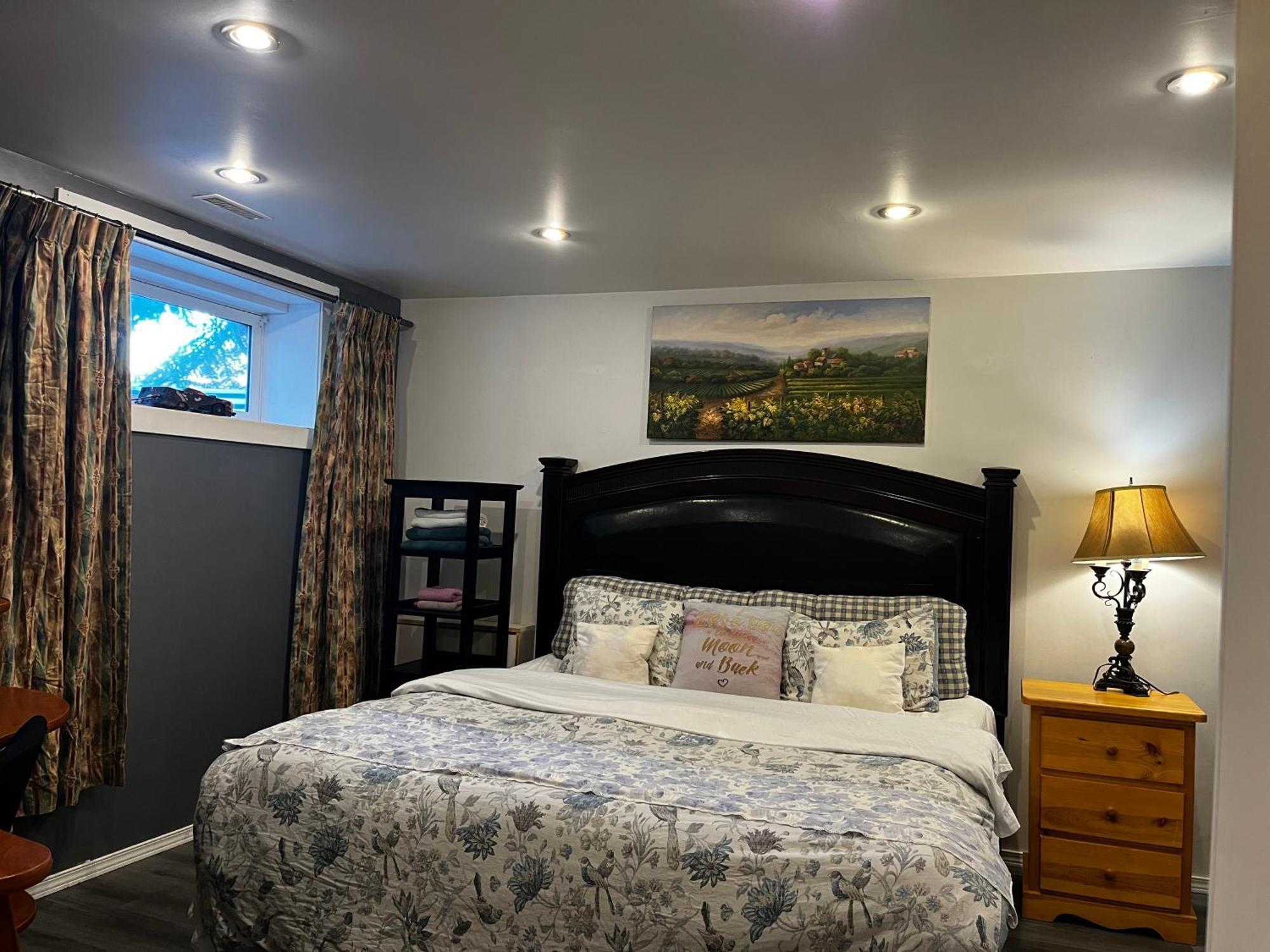 Hidden Valley New Basement Suite With Private Bathroom! YYC Exteriér fotografie