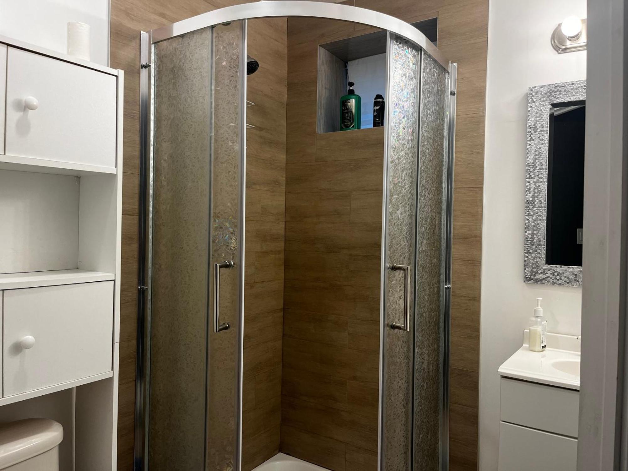 Hidden Valley New Basement Suite With Private Bathroom! YYC Exteriér fotografie